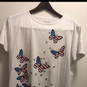 Laura Scott white tee